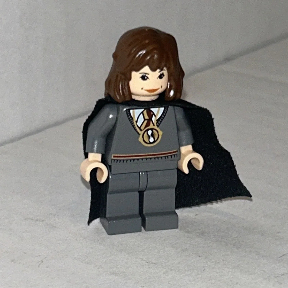 LEGO Harry Potter Hermione Granger Minifigure - hp063 - Set 4754 - Picture 1 of 2